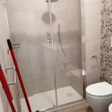 Suite Apartments *